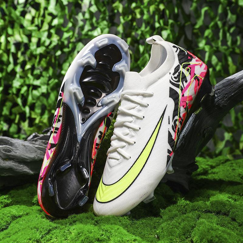 High Performance Professional Soccer Cleats for Grass Field Training